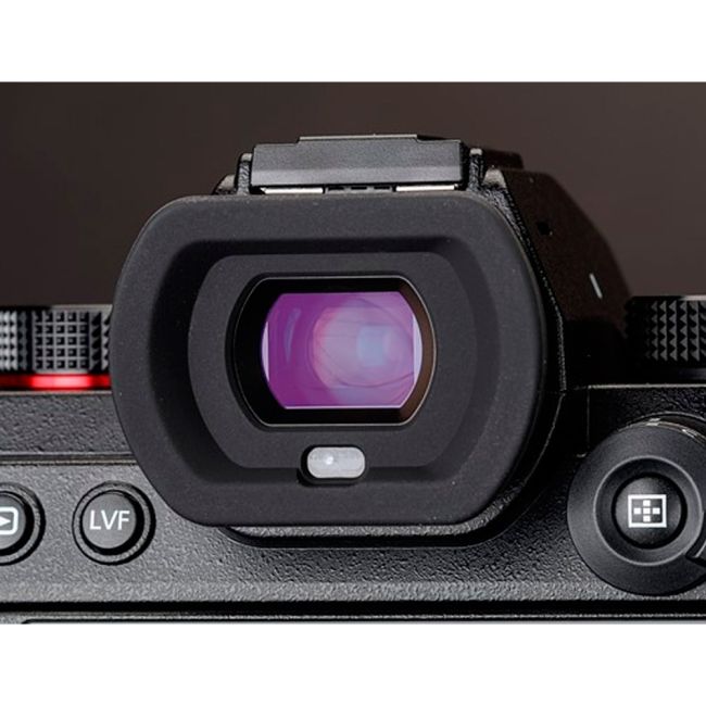 Фотоапарат Panasonic Lumix DC-S5 для фото- та відеозйомки купити