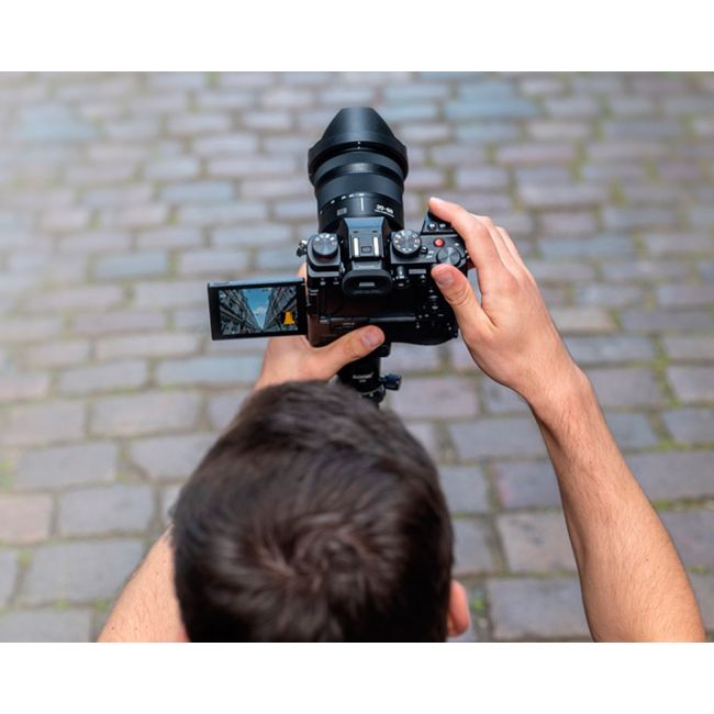Panasonic Lumix DC-S5 Kit - фотоапарат для фото- та відеозйомки купити