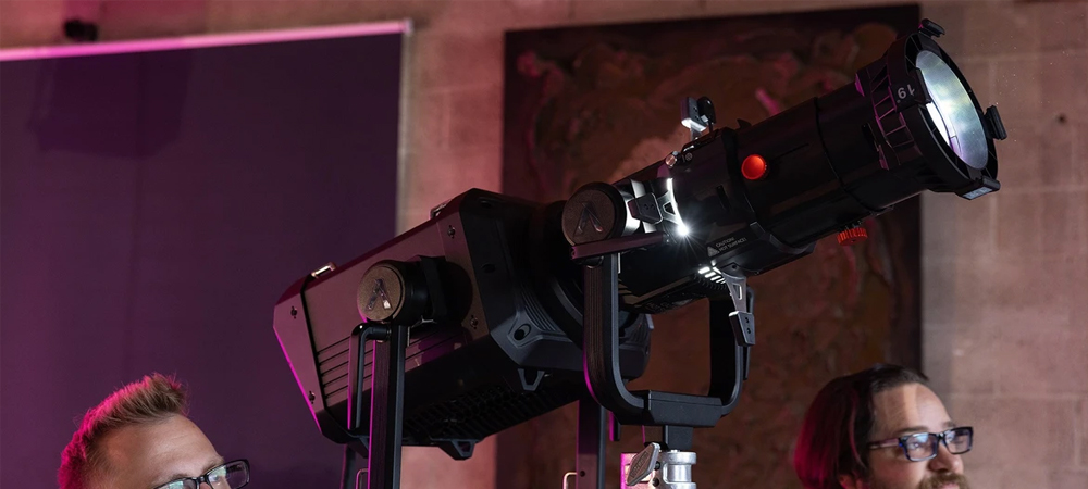 LED прожектор Aputure Electro Storm XT26 фото в описание 2