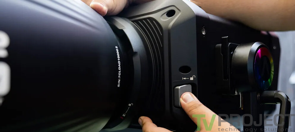 LED прожектор Aputure Electro Storm CS15 фото в описание 2