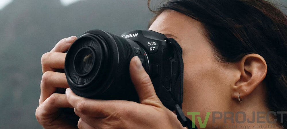 Фотоапарат Canon EOS R7 body + Adapter EF-RF фото в опис 1