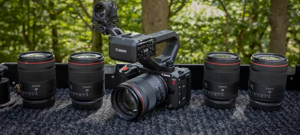 Компактна кінокамера Canon EOS C50 фото в опис 2