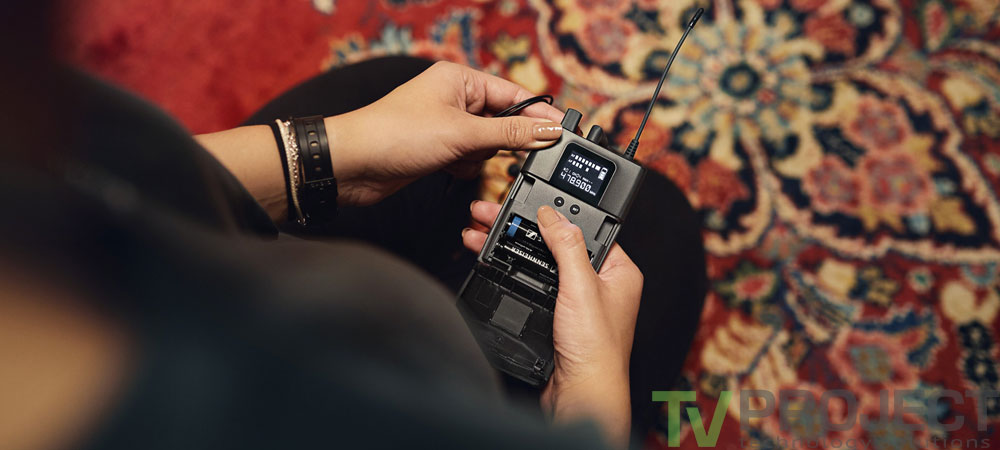 Система ушного мониторинга Sennheiser XSW IEM SET фото в описание 2