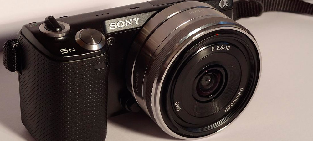 Широкоугольный объектив Sony E 16mm F2.8  фото в описание 1 